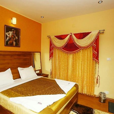 Mmr Holiday Inn Ooty Kültér fotó